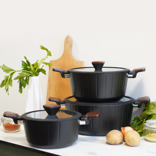 Set posuda Marble