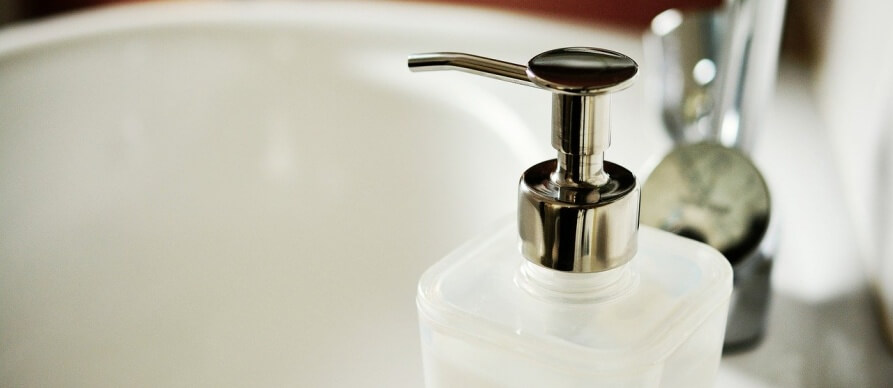 lavabo u kupatilu